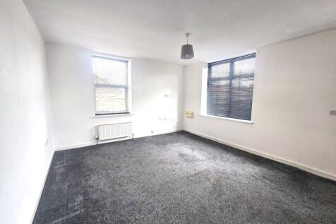 84 High Street, Thurnscoe photo 4