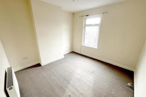 Taplin Road, Hillsborough photo 5