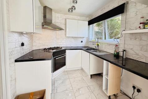 Lingfield, Stacey Bushes, Milton Keynes, MK12 photo 5