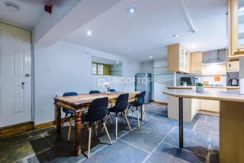 Consort Terrace, Leeds photo 4