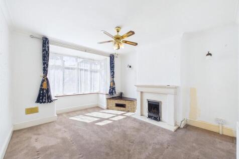 2 - 5-Bedroom House in Bishopsworth.jpg
