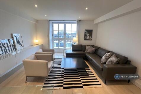 South Facing And Bright Living Space