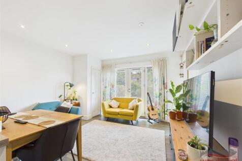 Living Room/ Kitchen