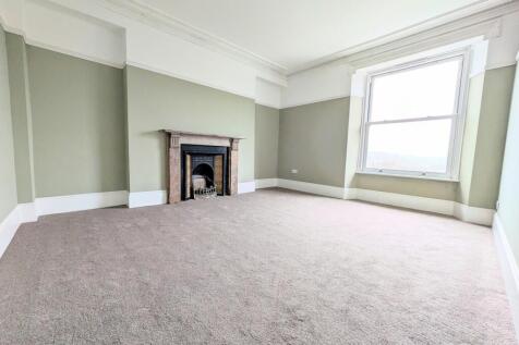 PXL_20241213_122553808.MP~2