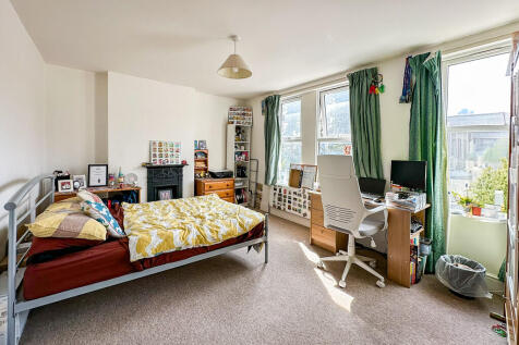 Room 3 (2)