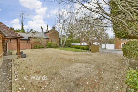 Driveway/Parking
