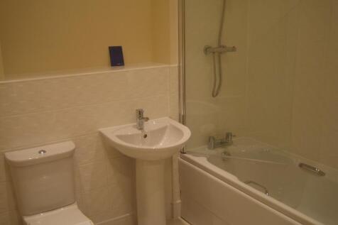 Centro Bathroom.JPG