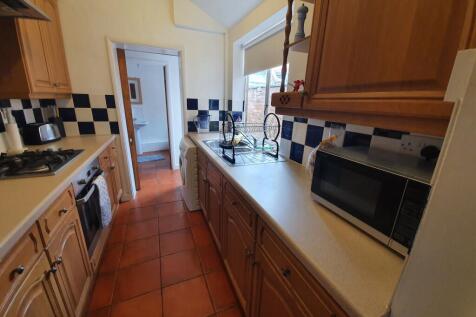 7 Cross Street, Leamington Spa photo 5
