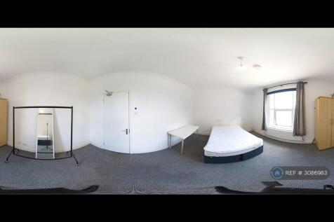 360 View Of One Of The Large Bedrooms