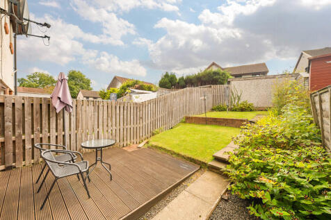 63 Bishops Park 2...