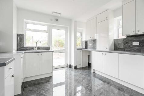 12 Westhay Road_10.jpg