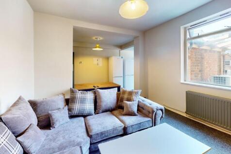 9 En-suite bedroom, CV31 1LN photo 4