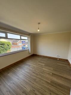Kilburn Drive, Wigan photo 5