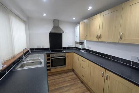 St. Margarets Road, Llandudno Junction photo 3
