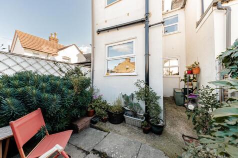 Courtyard Garden (2)