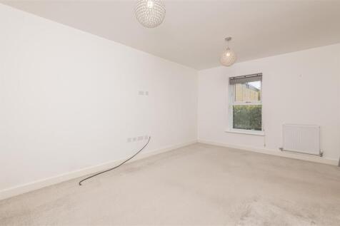 31 - 7 Waddle Road LS25 4EP.jpg