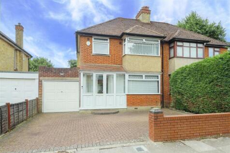 Uxbridge, UB10 - property photo