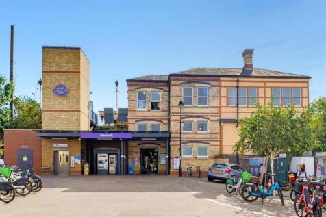 Hanwell Station.jpg