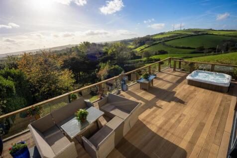 16 - 53 Dunstone Park Road Paignton.jpg