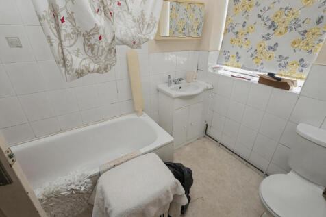 27 Cazenove Mansions, Cazenove Road, Stamford Hill, London, N16 6AR
