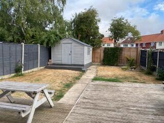 Riddell Avenue, Worksop, Langold, S81 photo 4