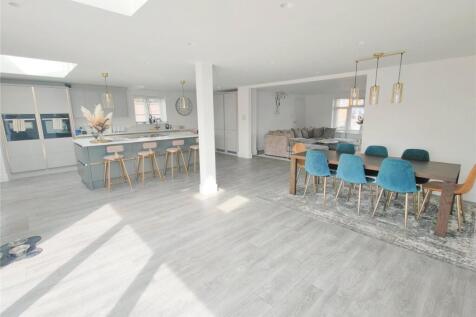 Pepper Hill, Northfleet, Gravesend, Kent, DA11 photo 5