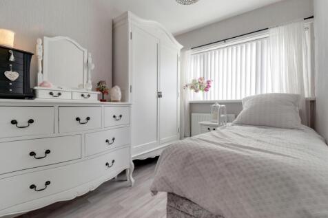 12- Rob Hammond EweMove Pontefract