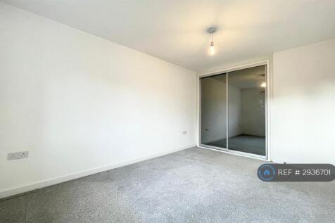 Wyeth Road, Basingstoke, RG24 photo 5