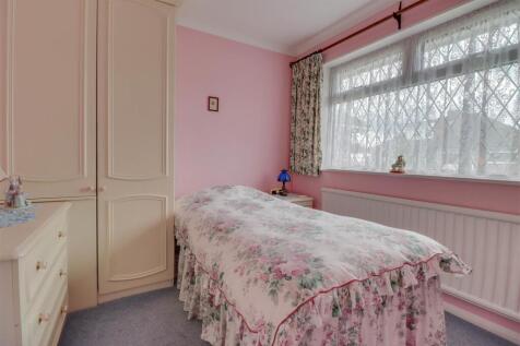 61 LUCERNE WALK WICKFORD-2.jpg