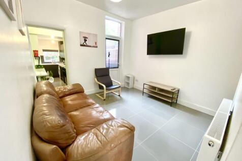 65GR Lounge. Picture 3.jpeg