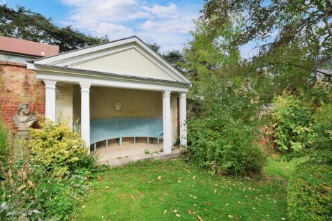 Flat 5 Putley Court Putley (11).jpg