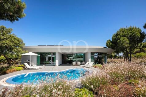 Architectural Villa in Quinta do Lago, Algarve