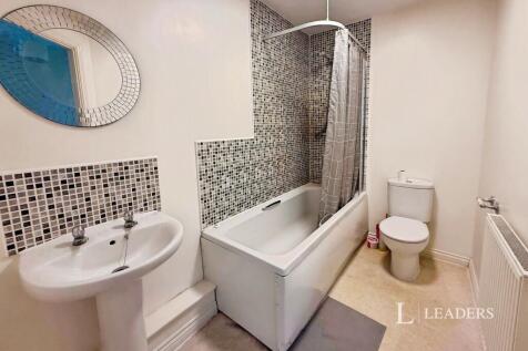 Sotherby Drive, Cheltenham, Gloucestershire, GL51 photo 4