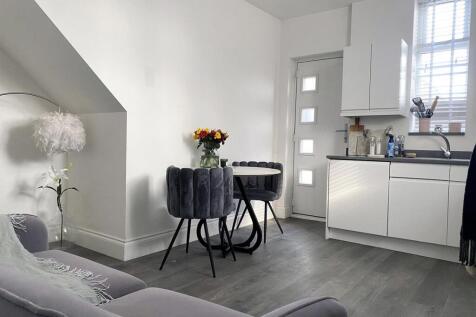 New Street, Lutterworth photo 3