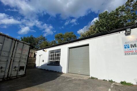 Set Star Estate  Unit 10 9.JPG