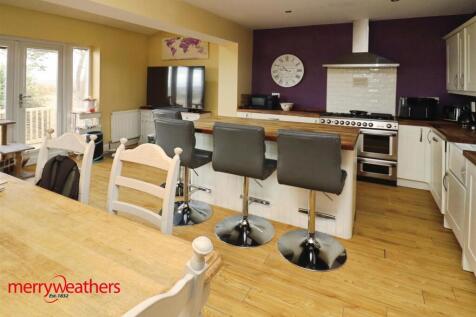 EXTENDED KITCHEN/DINER