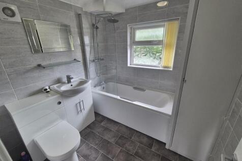 Broadoak Road, Ashton-Under-Lyne photo 4
