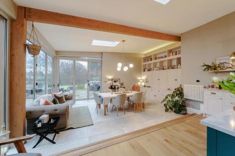 5 bed, 3 bath Detached in Birmingham - Photo 15