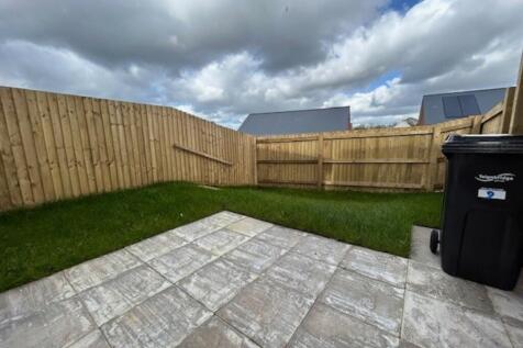 9 Medland Garden
