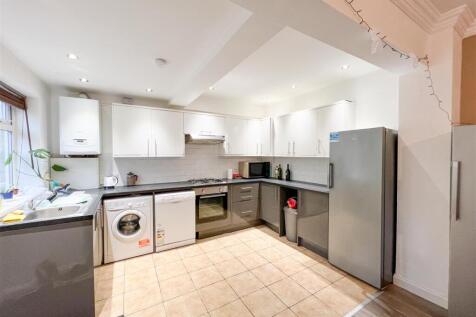1-bed house on 36 Harland Road, Sheffield, £520/mo