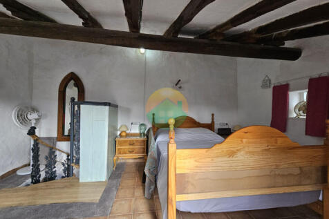 3 Bedroom Semi - Detached For Sale-PAL09-22