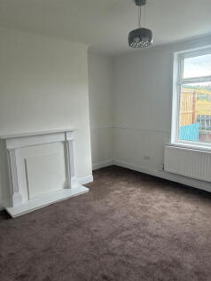 Lloyd Terrace, Durham, DH7 photo 3
