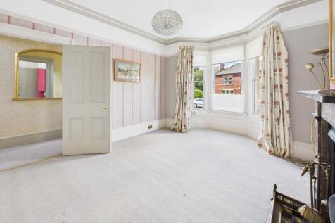 CAM02545G0-PR0486-STILL006