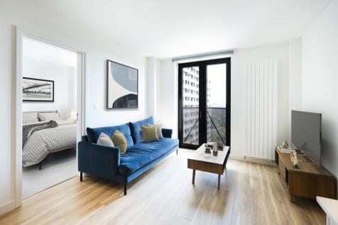 Explore this chic urban living room, perfect for modern city living.