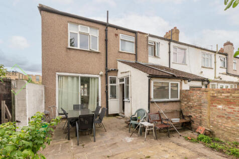 1 Northumberland Gardens, EDMONTON, N9 9LN-4