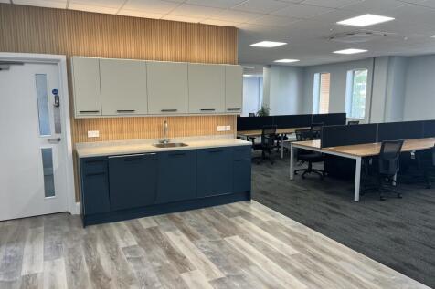 Break Out / Kitchen