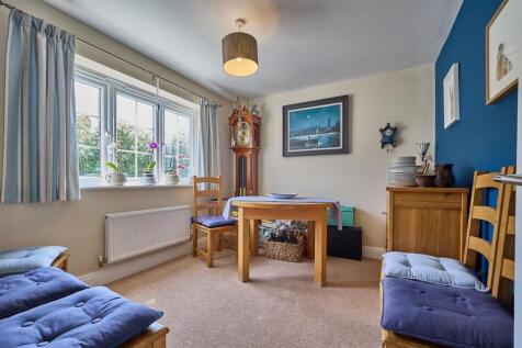 Dining Room to Front