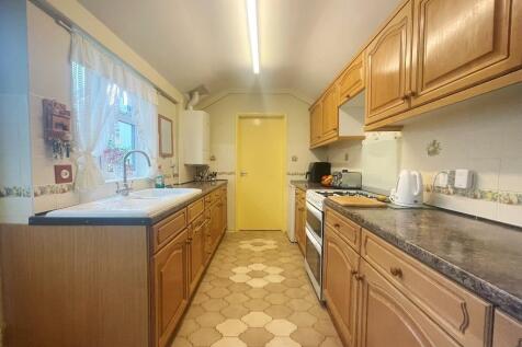 Kitchen.JPEG