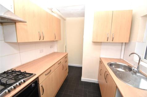 Churchill Avenue, Birkenhead, Wirral photo 4