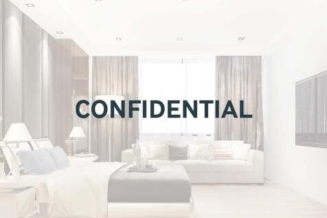 Hotels_Confidential_English_3.jpg